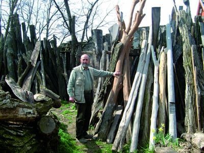 Gradnja prirodnim materijalima: Kuće od slame i blata za sklad s prirodom